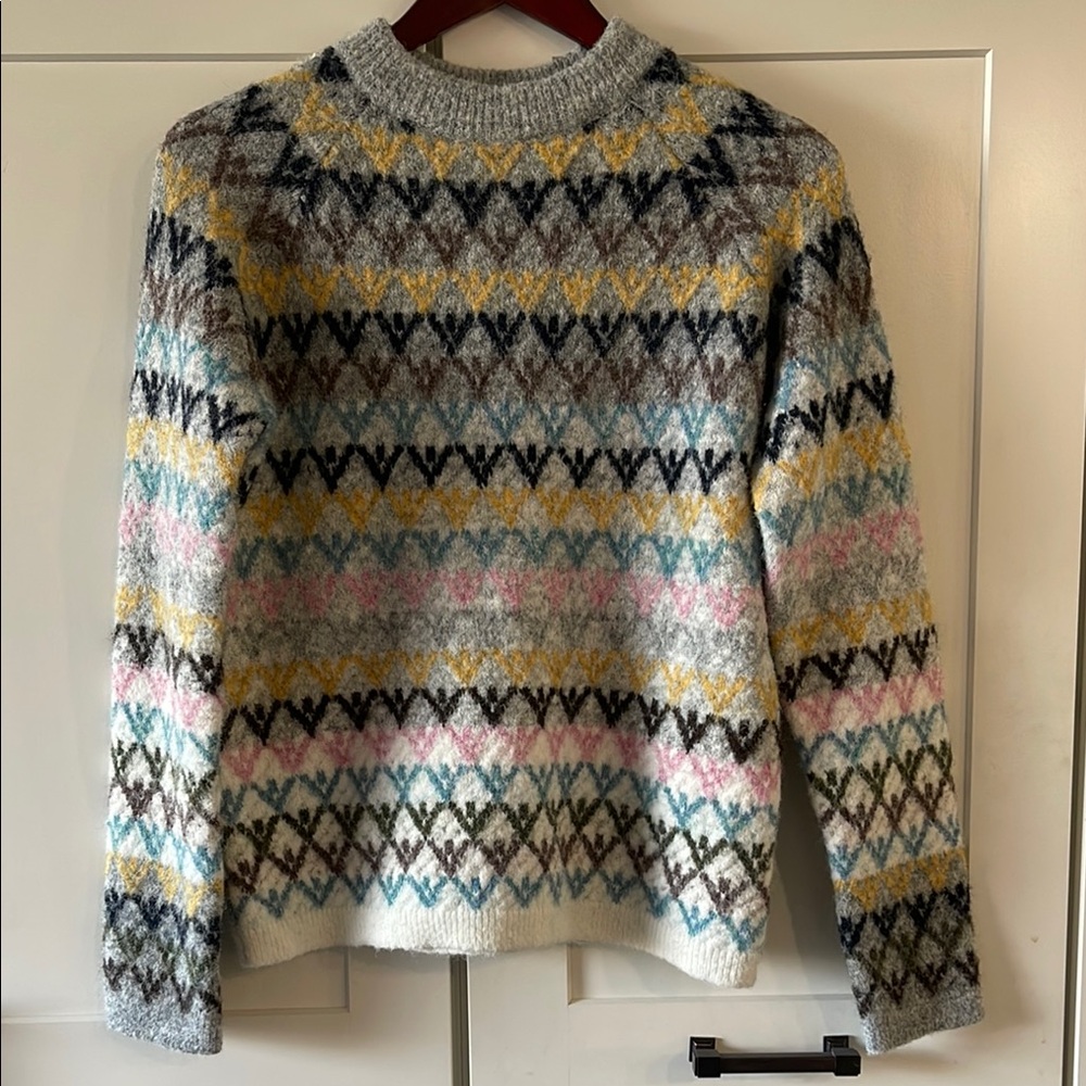 Fair Isle Crewneck Sweater in Gray with Pastel Accents